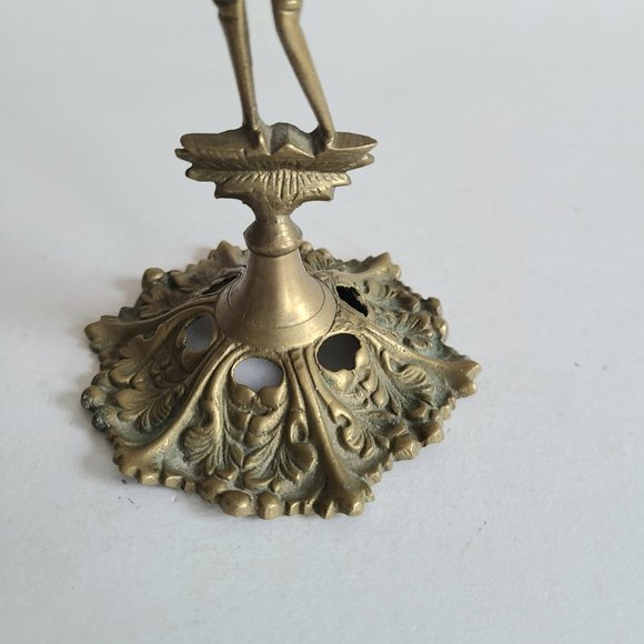 Set of 2 Vintage Brass Candleholders with Indian Dancers Figures. - Picture 4 of 7